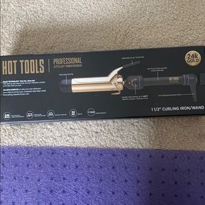 Hot tools curling iron 24k gold 1 1/2 inch